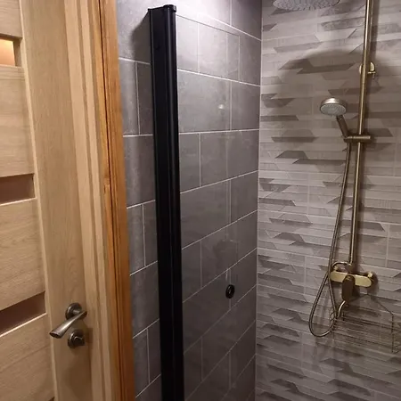 Apartment Hubane Koigi Mugavustega Kuelaliskorter *